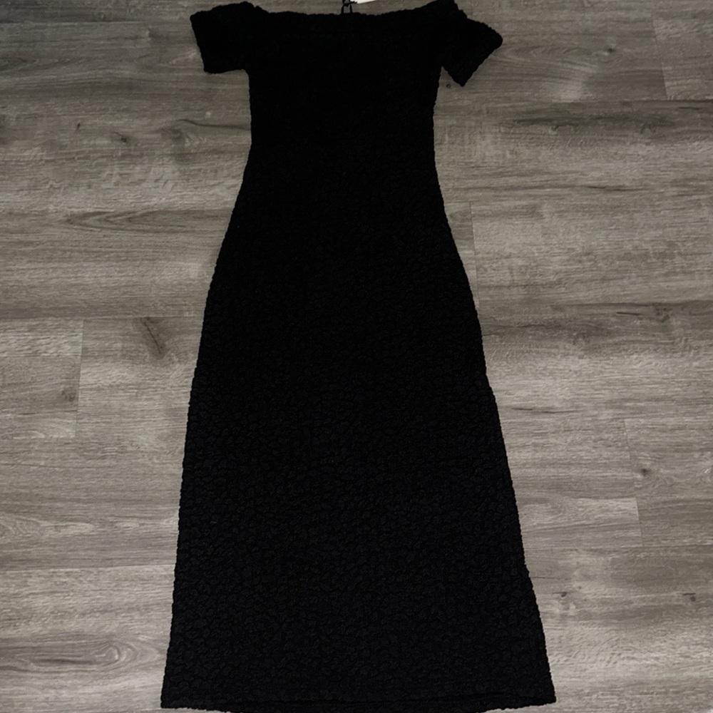 English factory off the shoulder textured midi dress - Picture 7 of 10